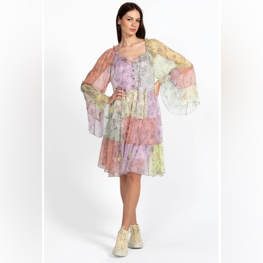 JOHNNY WAS PETUNIA MINI DRESS
PERFECT FOR SUMMER DAYS TRIPS AND NIGHTS - Picture 3 of 6